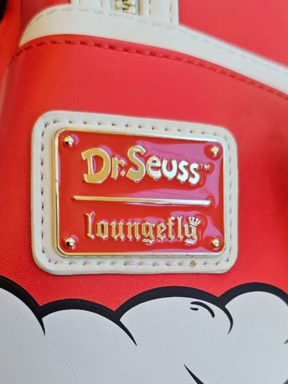 Loungefly DR Seuss Grinch LENTICULAR Heart MINI Backpack Brand New - Picture 4 of 15